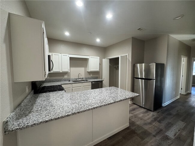 Photo - 503 N 7th St