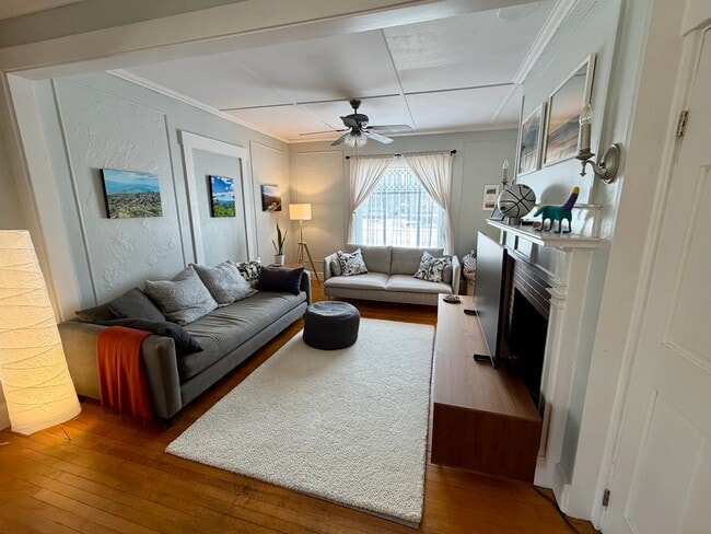 Photo - 137 Main St Unit 1