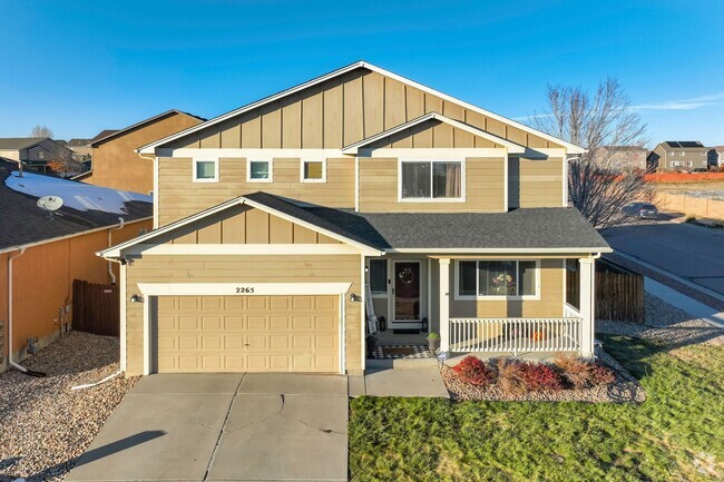 Building Photo - Welcome to this move in ready home off of ...