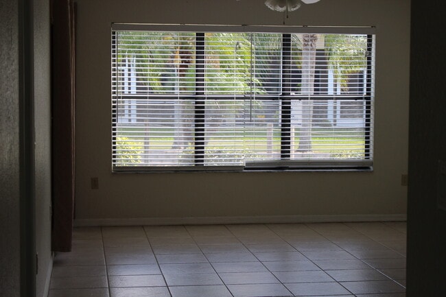 Photo - 404 Bouchelle Dr Unidad #104