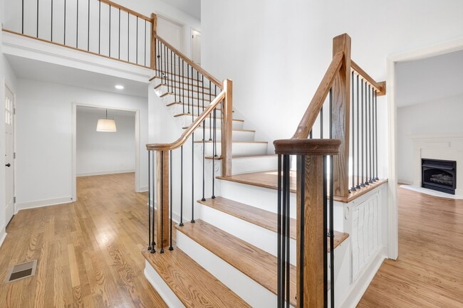 Photo - 15897 Zehner Rd