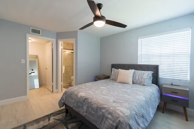 Photo - 650 Island Club Dr Unidad SI FL2-ID1044347P