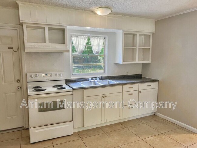 Photo - 2406 Mayer St Unidad A