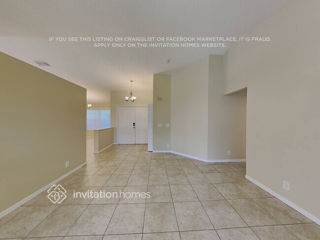 Photo - 19330 NW 3rd St