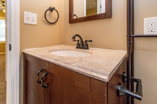 Photo - 3 bed, 1 bath home for rent!
