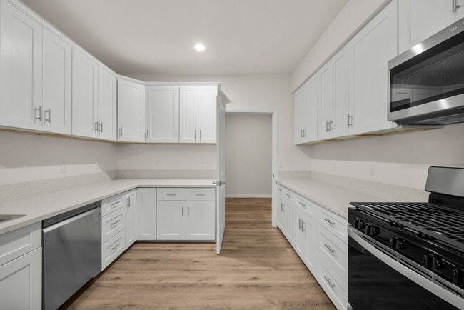 Photo - 13853 Victory Blvd Rental