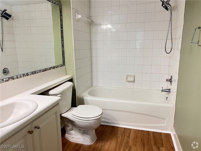 Building Photo - 1240 Wildwood Lakes Blvd Unit 203 Rental