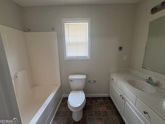 Photo - 1821 Claxton Dairy Rd