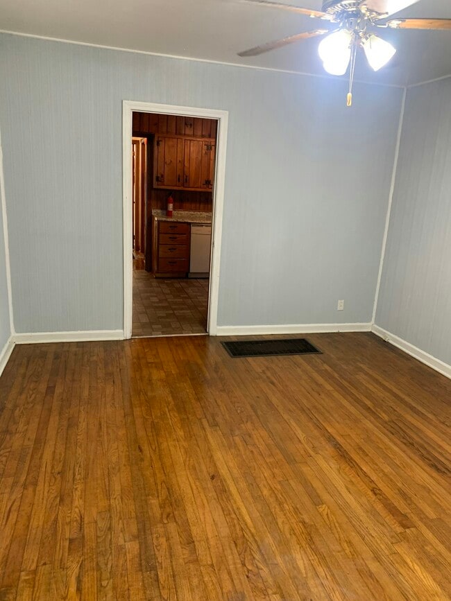 Photo - 117 Shadowmoor Dr Unidad B
