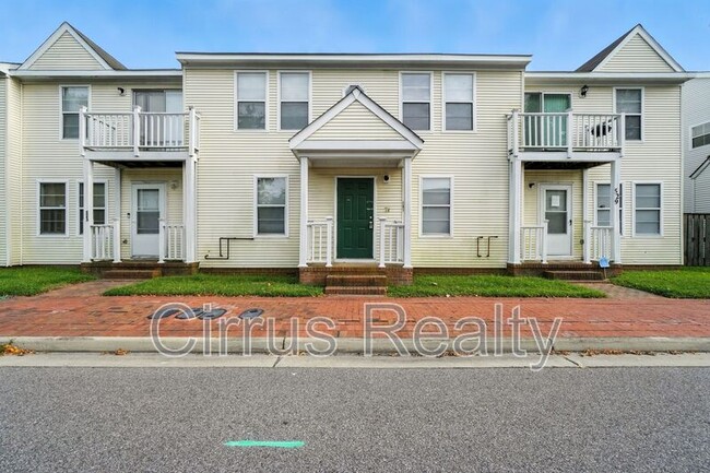 Building Photo - 525 Columbia St Rental