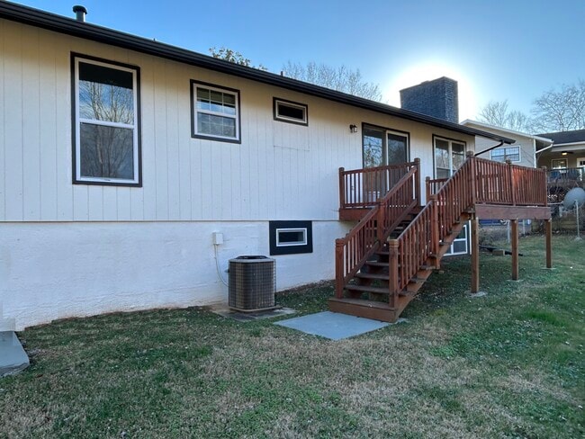 Photo - 244 Newport Rd