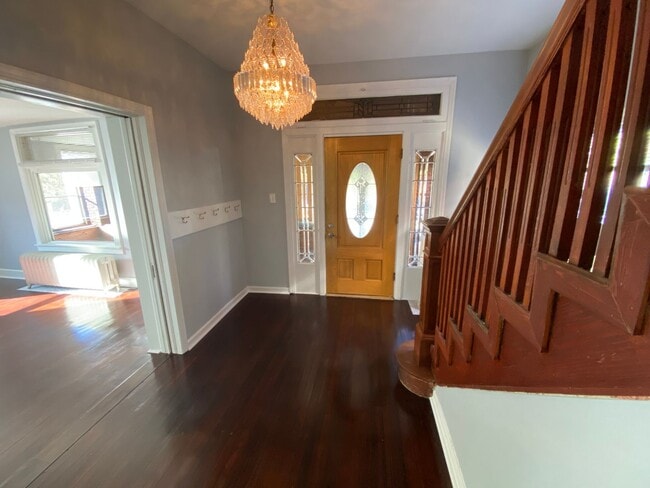 Photo - Large, Three-Bedroom Home in Devou Park