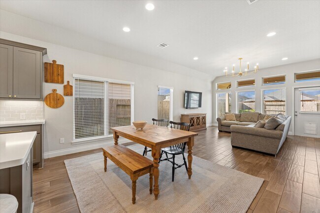 Photo - 19819 Old Saddle Ln