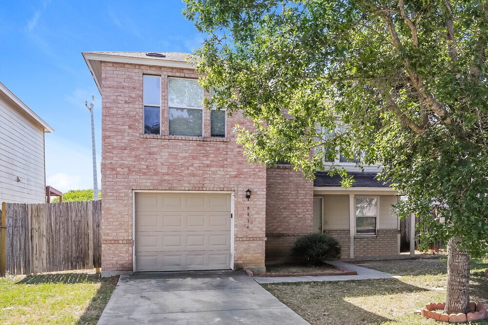 Photo - 8434 Adams Hill Dr