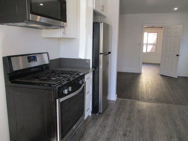 2007 2nd Ave Unit 2013
