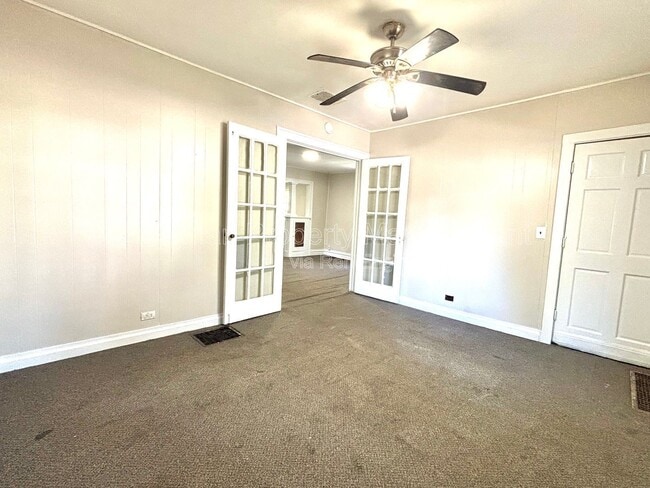 Photo - 1011 N Church St