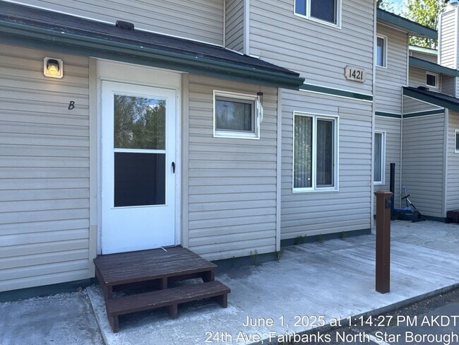 Building Photo - 24th Ave 1421- KN Unit #B