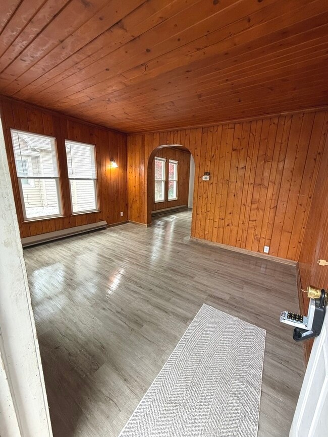 Photo - 120 Peale St