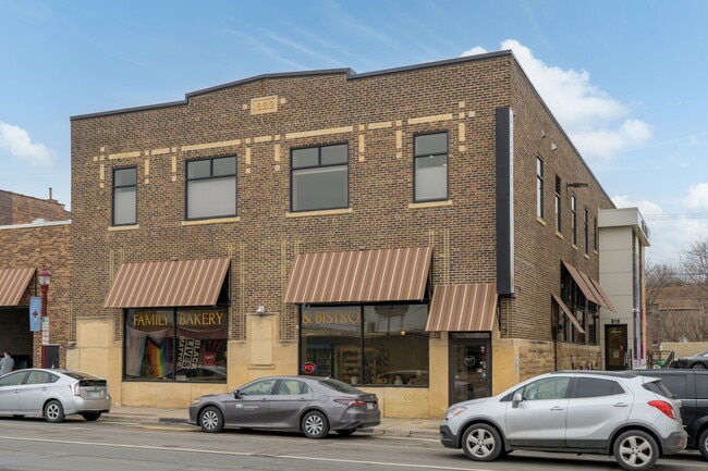 513 N Riverfront Dr Unit 4