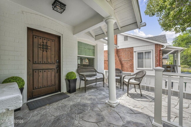 Photo - 574 Reno Ave