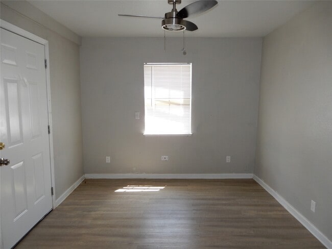 Photo - 3804 Lelia St