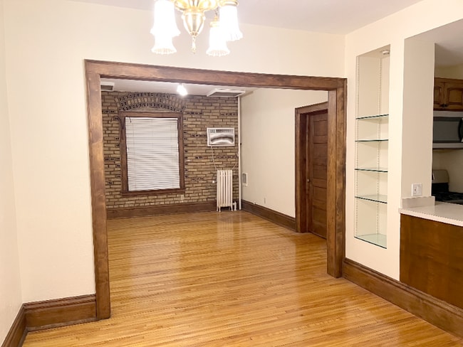 Building Photo - 1204 Harmon Pl Unit 6 Rental