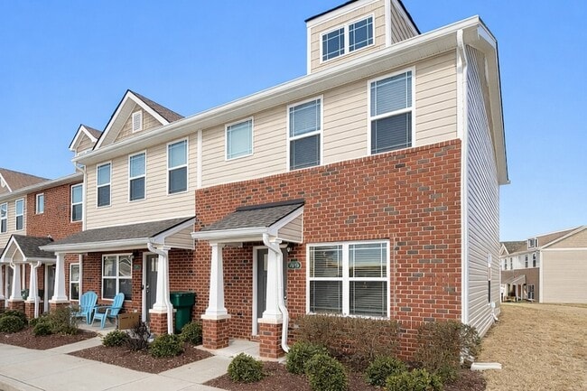 Building Photo - 7026 Magnolia Crossings