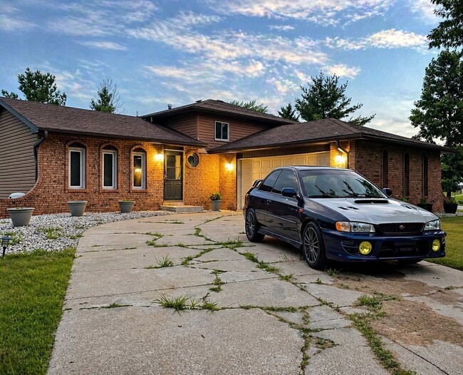 Building Photo - 4202 W 76th Ct