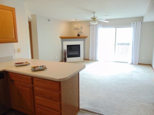 Photo - 10151 Sutton Dr Unit 6