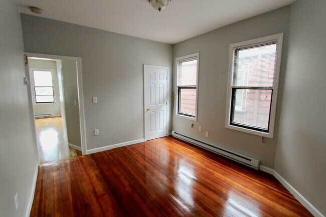 Photo - 358 Princeton St Unit 1