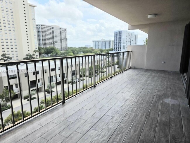 Photo - 1800 NE 114th St Unit 706