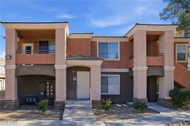 Photo - 1501 Truett St Unit 202