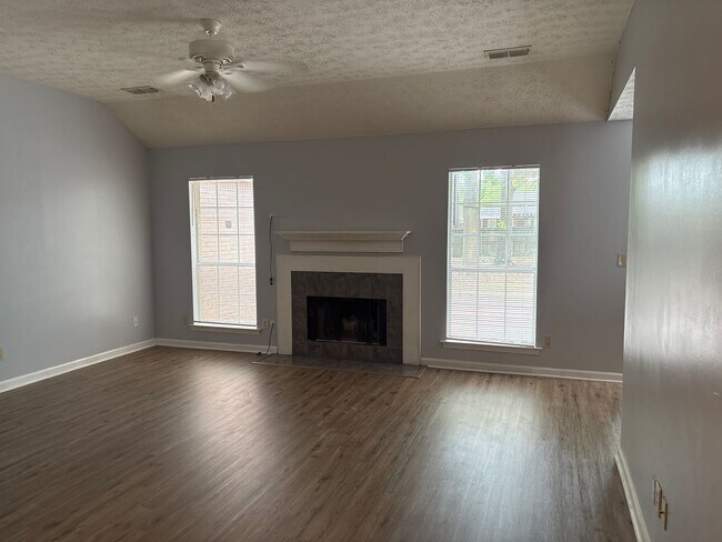 Photo - 6532 Juniper Tree Ln