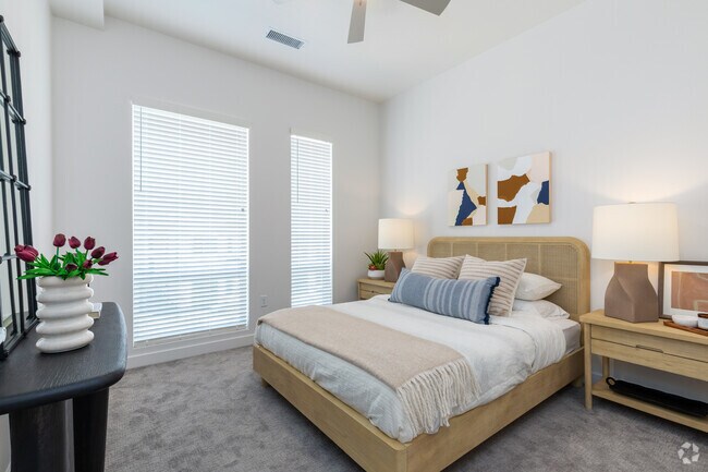 1BR, 1BA - 701SF - Bedroom