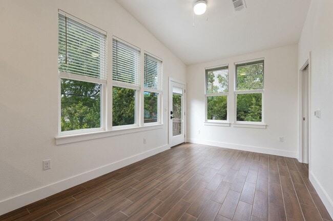 Photo - 4416 Rosedale Ave Unidad 2