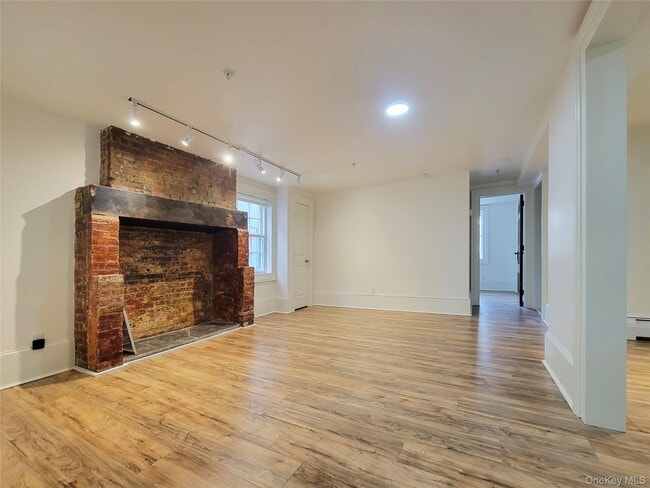 Building Photo - 284 Liberty St Unit B Rental