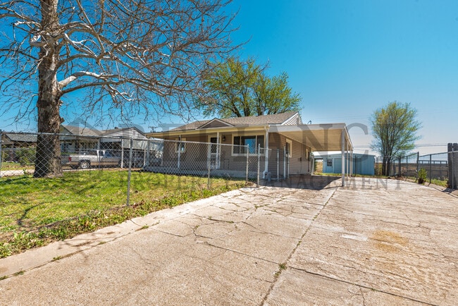 Photo - 125 Grover Ave