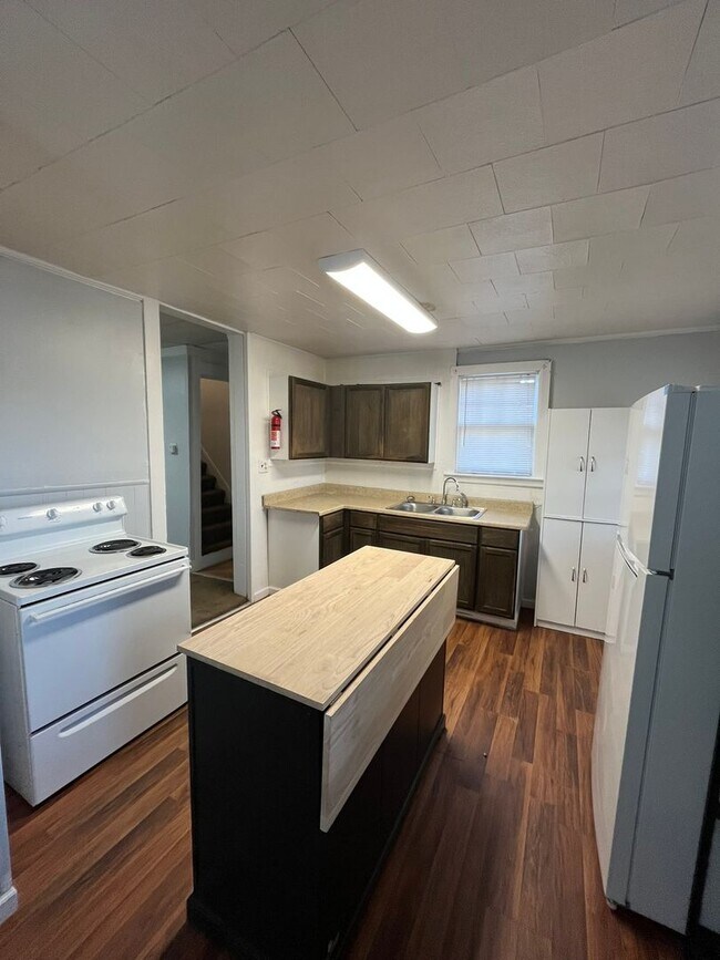 Photo - 3 Bedroom Single-Family Home in Lancaster