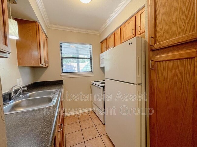 Photo - 1430 NW 25th St