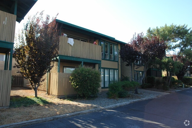 Photo - Monte Vista Apartments
