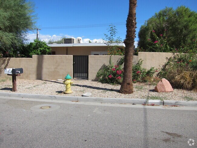 Building Photo - 52740 Avenida Obregon Rental
