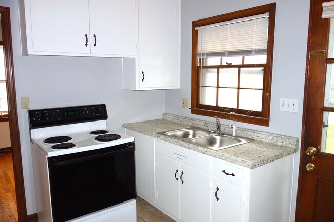 Photo - Floyd Street Duplexes Unit 6640