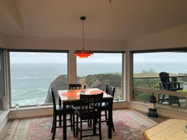 Photo - 1307 Moore St