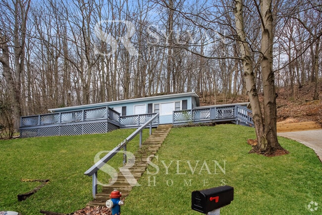 Building Photo - The Lifestyle You Deserve. Rental