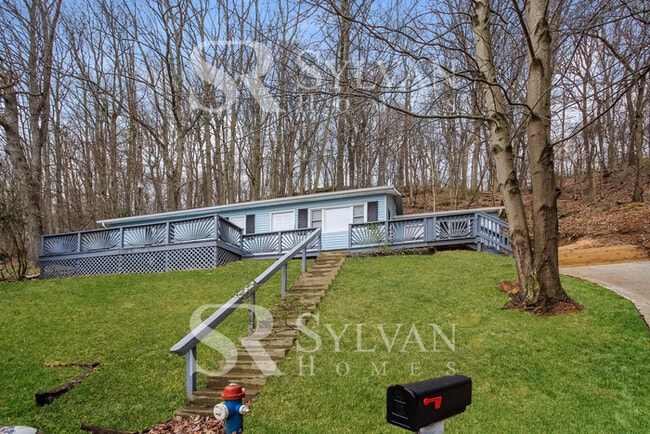 Building Photo - The Lifestyle You Deserve. Rental