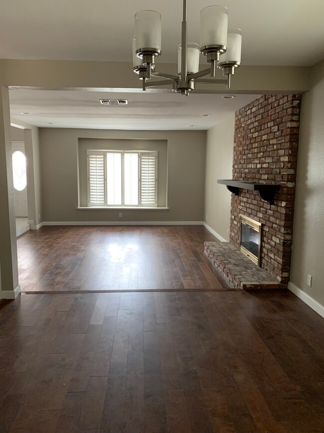 Living Room/Dining Room - 741 W Sycamore Ave