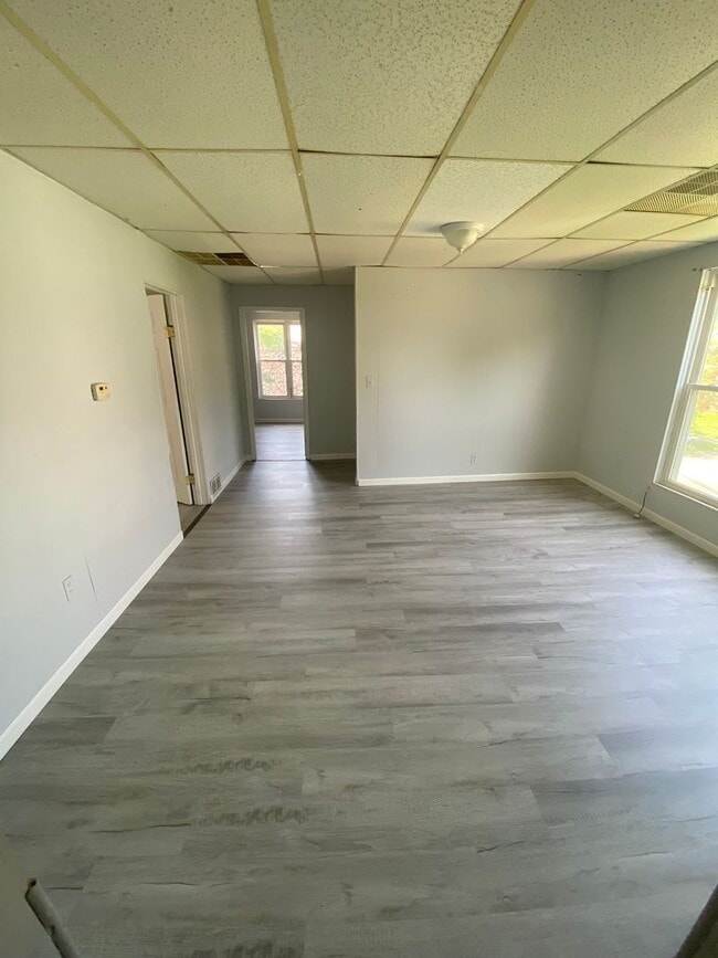 Photo - Light and bright 2BR up near downtown and AHN St. Vincent