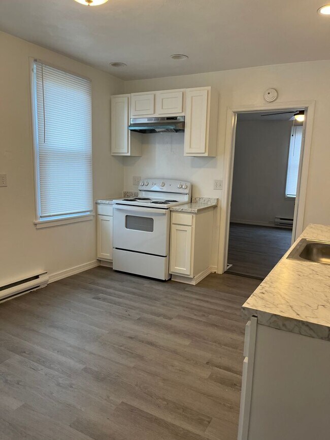 517 3rd Avenue Apartment Carnegie, PA