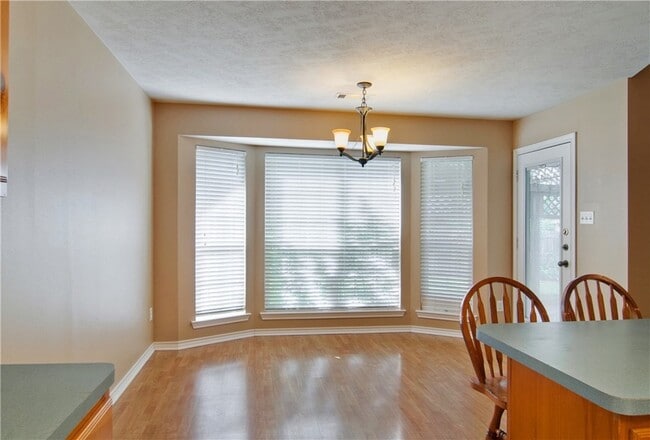 Photo - 1400 Front Royal Dr