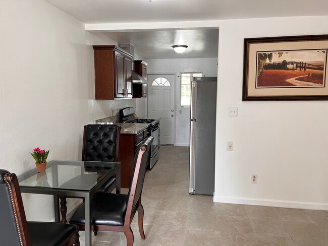 Building Photo - 754 48th St Unit 754